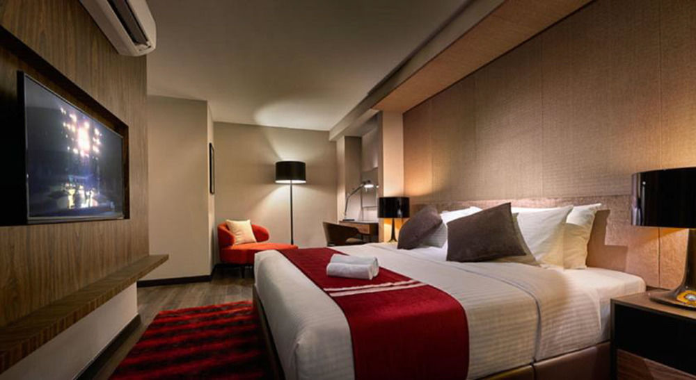 Maritime Luxury Suites Джордж Таун Екстериор снимка