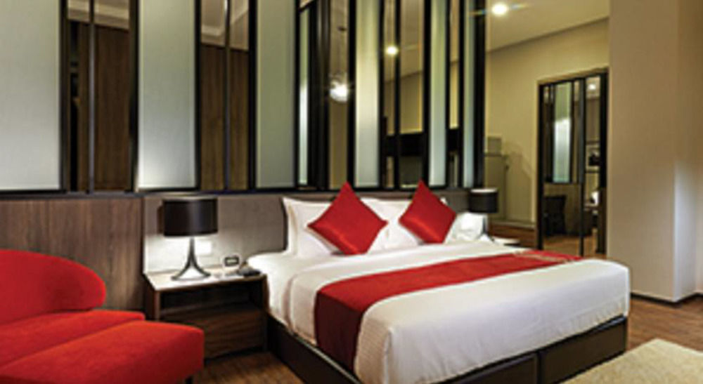 Maritime Luxury Suites Джордж Таун Екстериор снимка