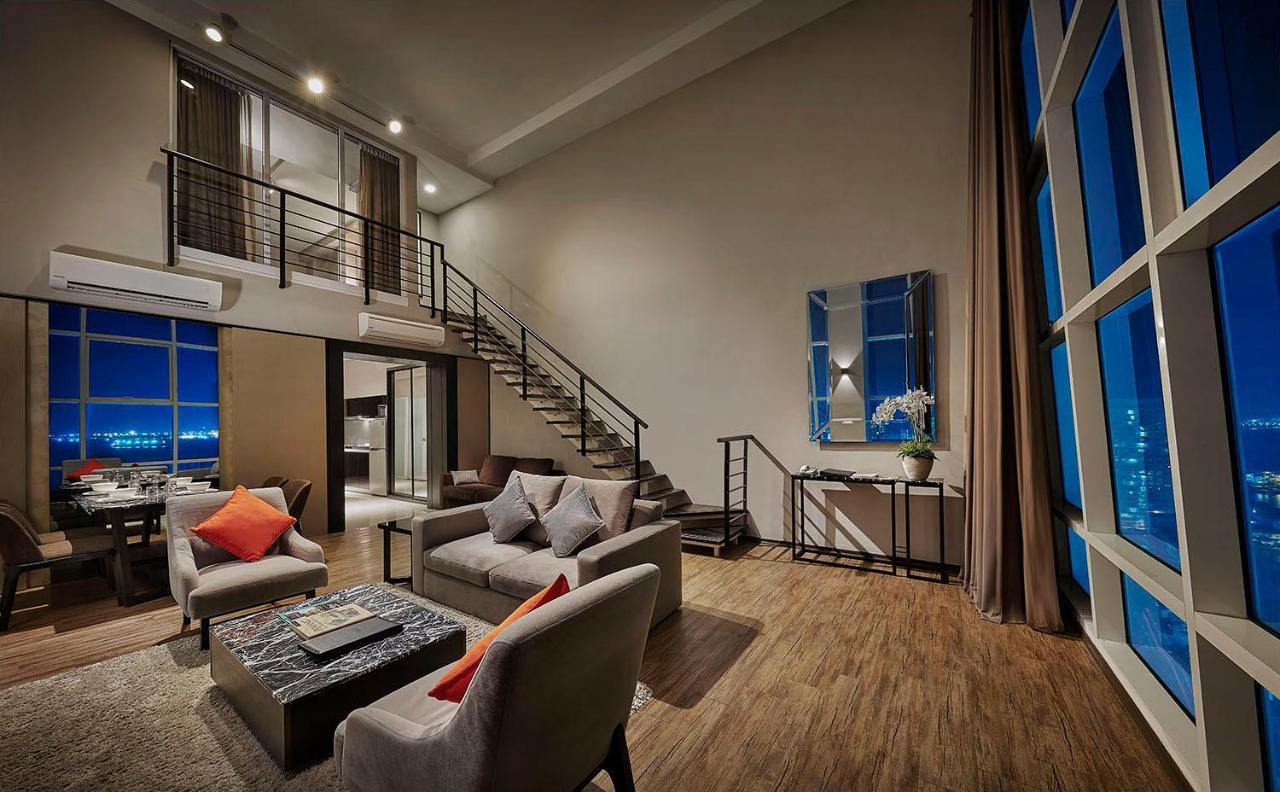 Maritime Luxury Suites Джордж Таун Екстериор снимка